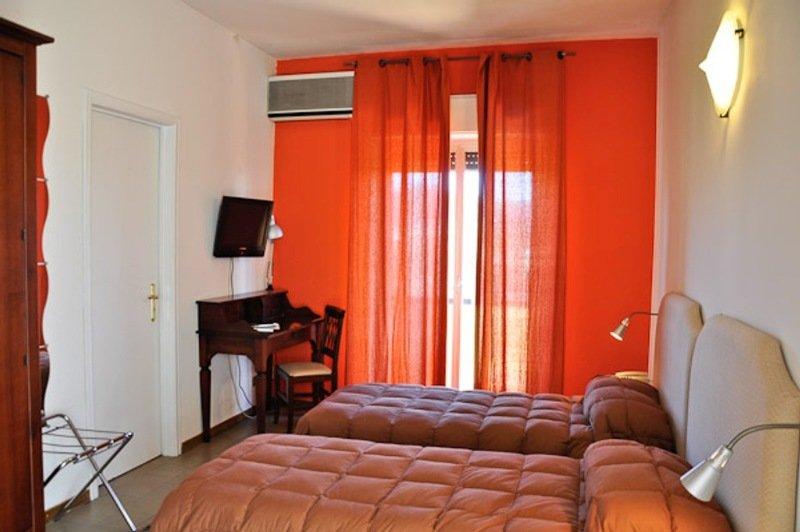 Tk Hotel - Ex Ares Сан Джовани ла Пунта Екстериор снимка