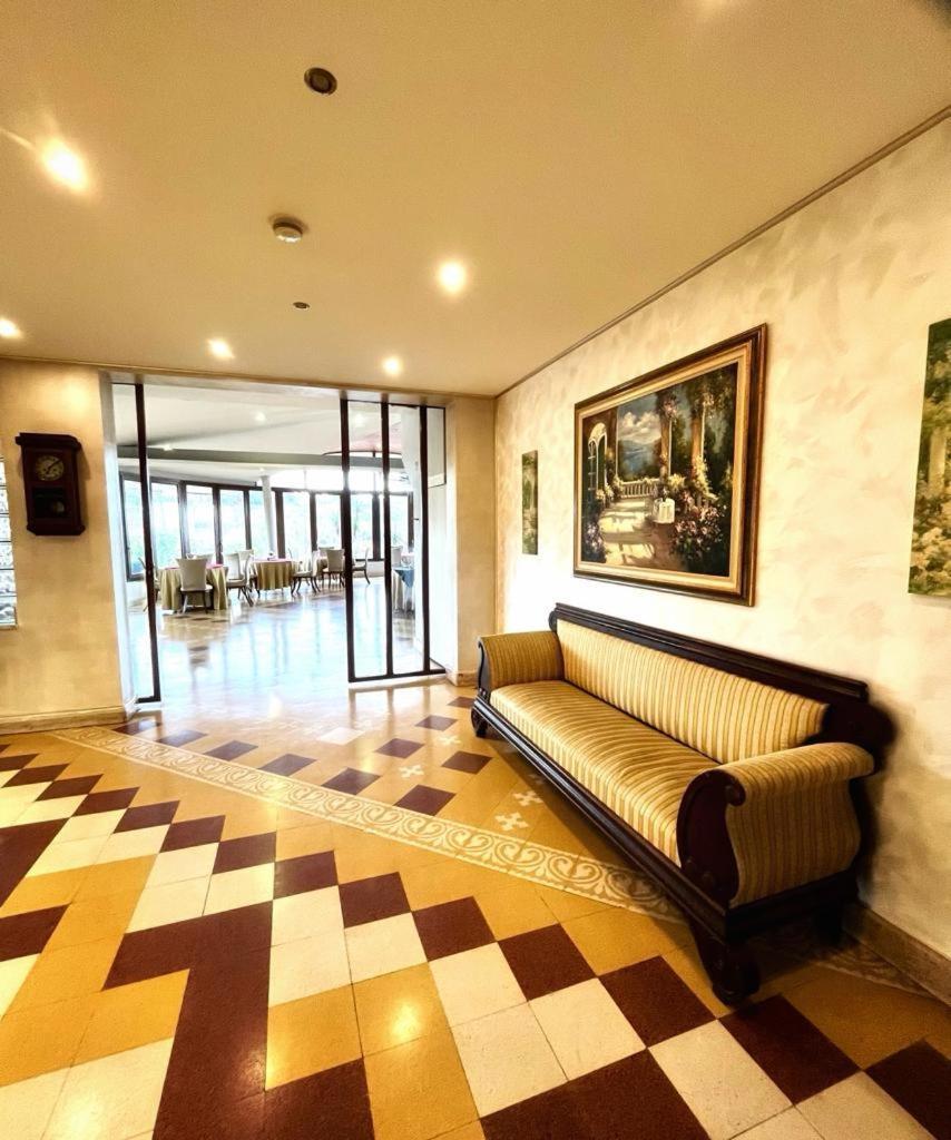 Tk Hotel - Ex Ares Сан Джовани ла Пунта Екстериор снимка