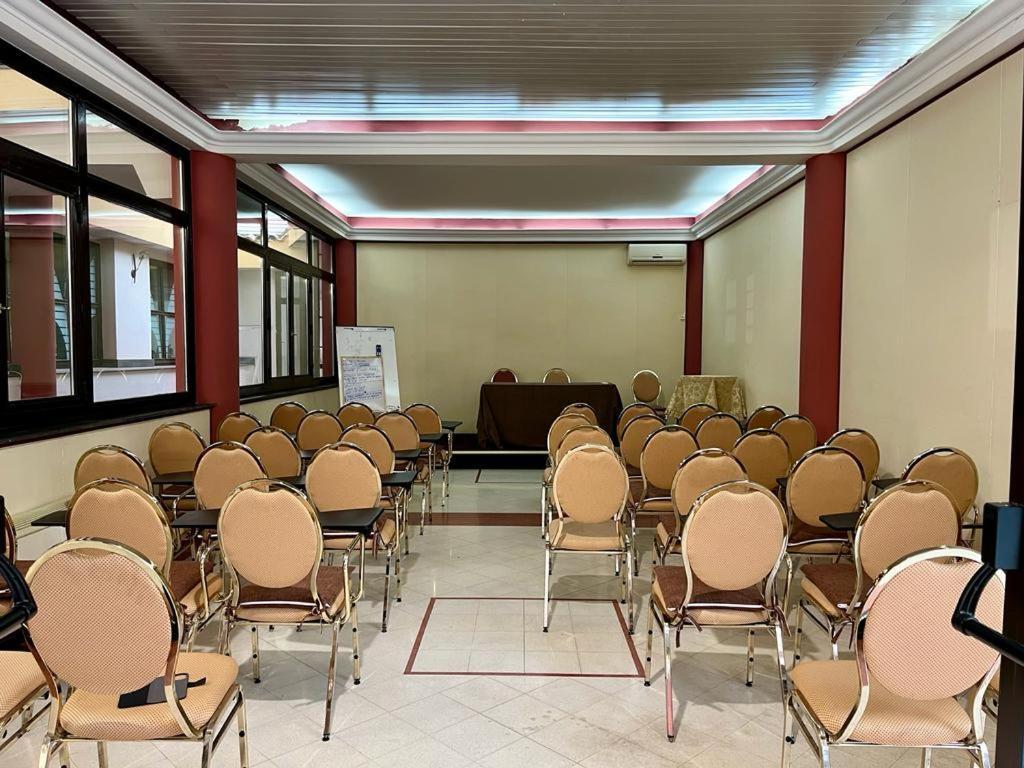 Tk Hotel - Ex Ares Сан Джовани ла Пунта Екстериор снимка